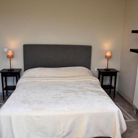 Ελιάδες - Eliades Apartments Karystos  Buitenkant foto