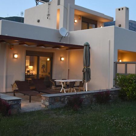 Ελιάδες - Eliades Apartments Karystos  Buitenkant foto