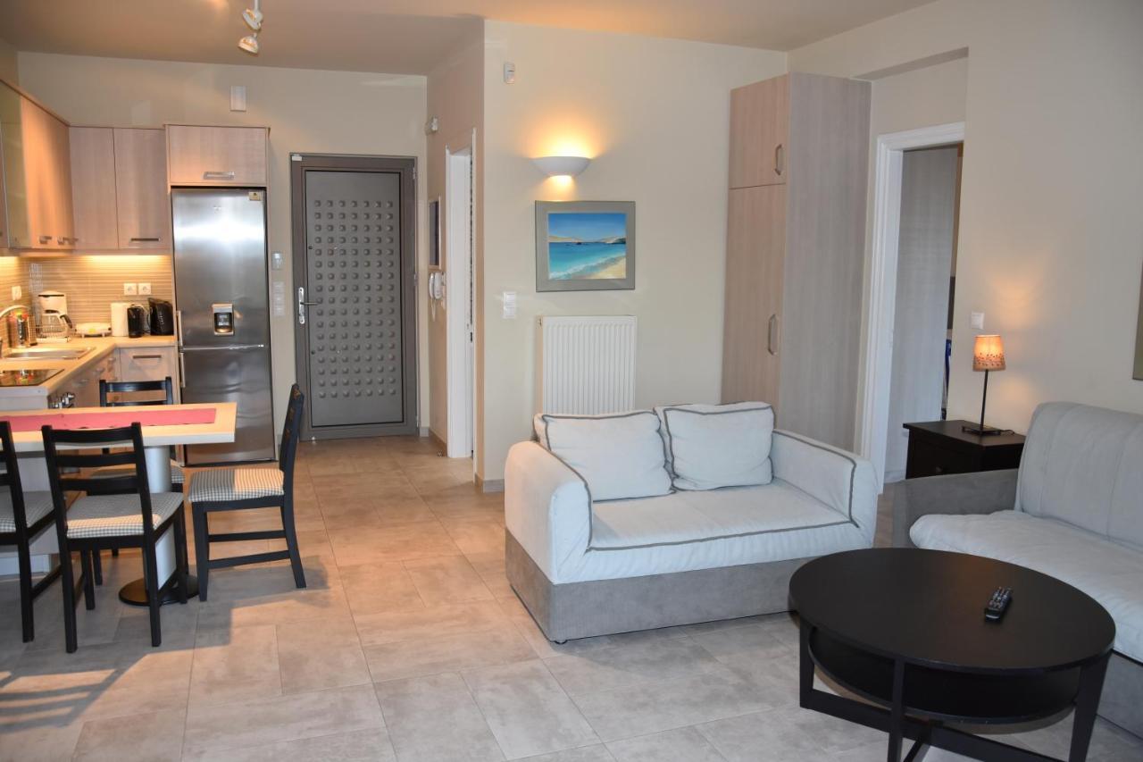 Ελιάδες - Eliades Apartments Karystos  Buitenkant foto