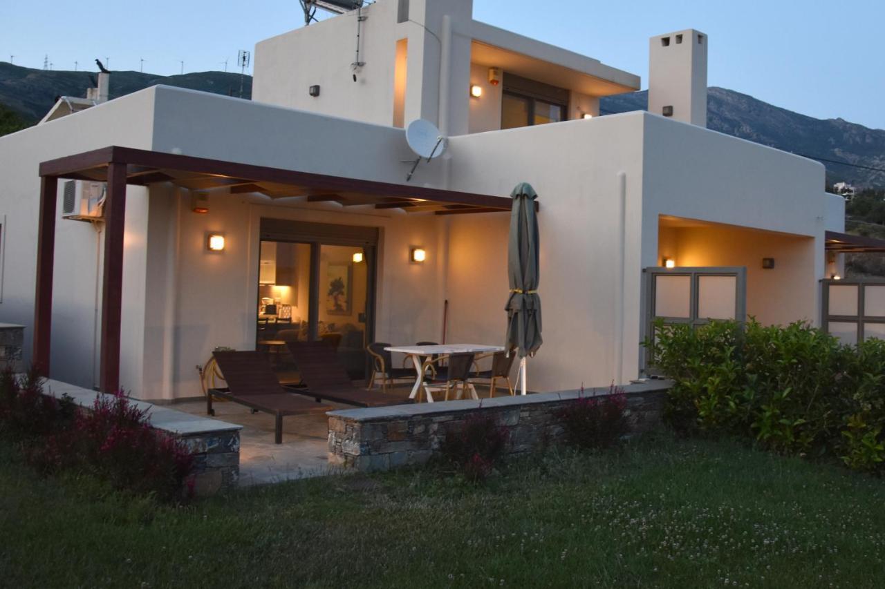 Ελιάδες - Eliades Apartments Karystos  Buitenkant foto